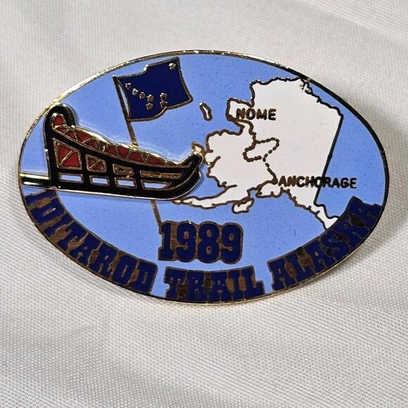 Vintage 1989 Iditarod Alaska Sled Dog Race Pin. AK VTG - Picture 4 of 5